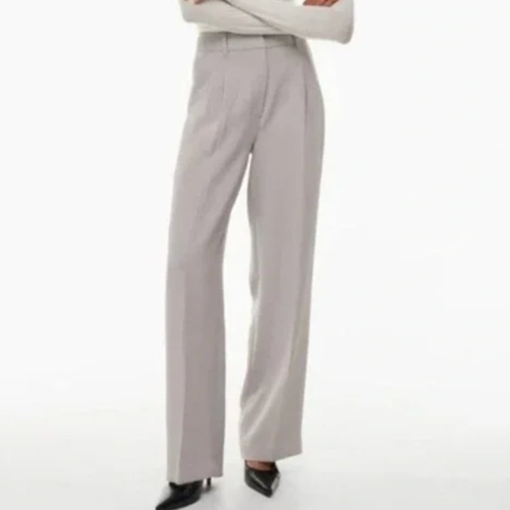 Aritzia Women's Gray Trousers